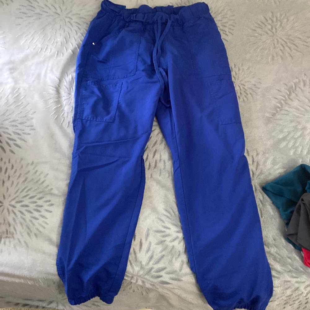 scrub star joggers size medium